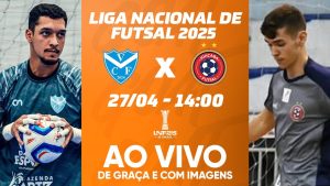 Vélez Camaquã x Joaçaba na imagem, jogador do Vélez Camaquã x Joaçaba, à esquerda, e jogador do Joaçaba, à direita.